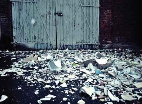 Polterabend - Break the dishes and get the newly weds to clean the mess in Germany